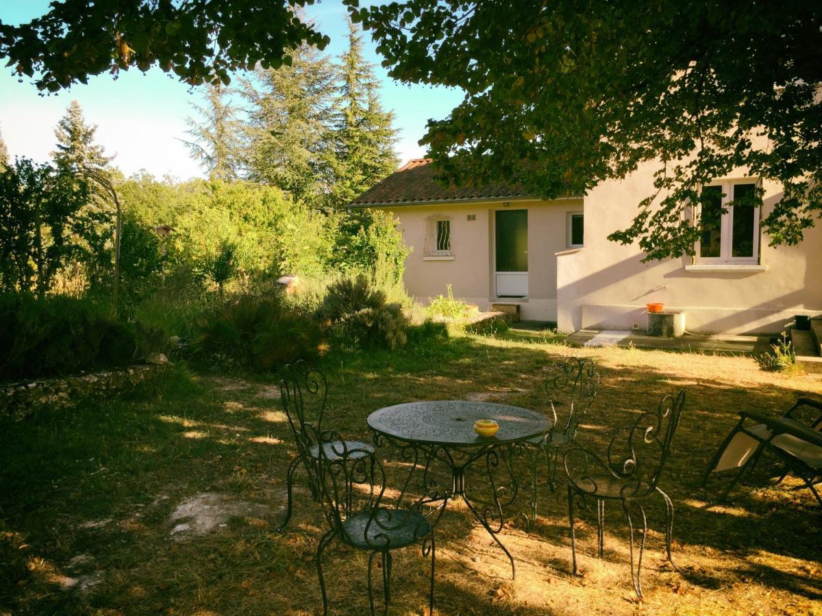 La Montagne Sud Bed and Breakfast Allemans Exteriör bild