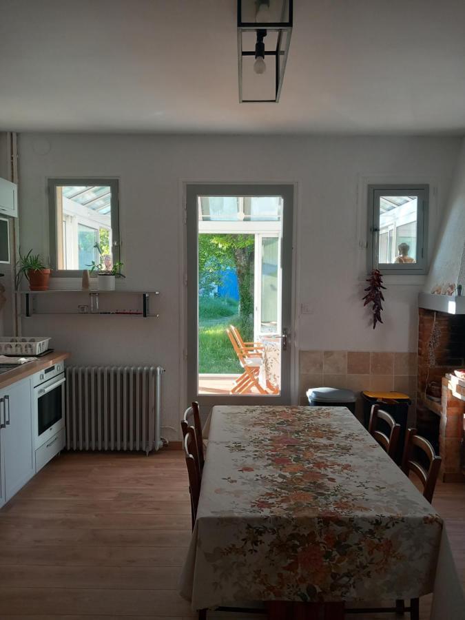 La Montagne Sud Bed and Breakfast Allemans Exteriör bild